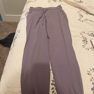 Lululemon ready to rulu joggers